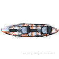 Kayak de pesca doble se siente en la parte superior kayak